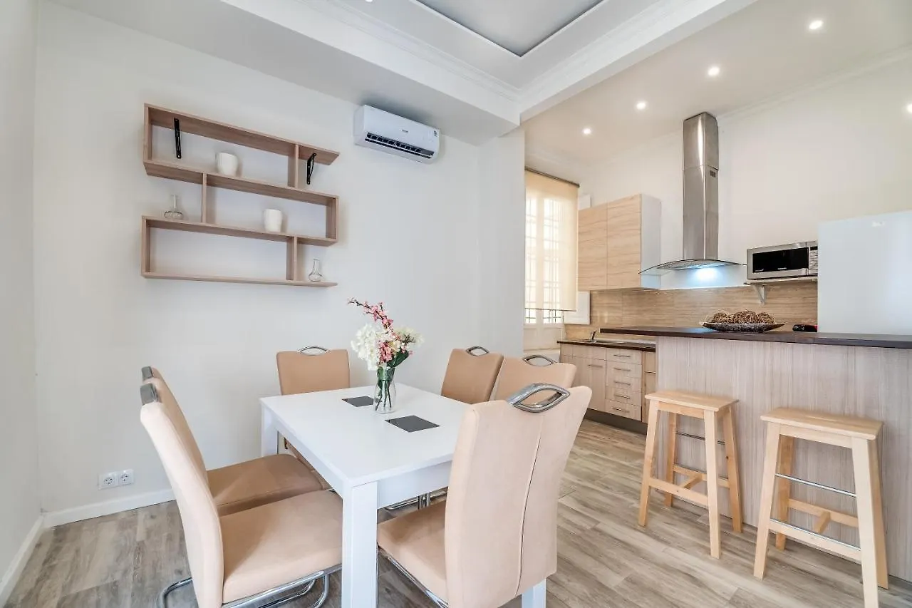 아파트 Malaga Center Suite