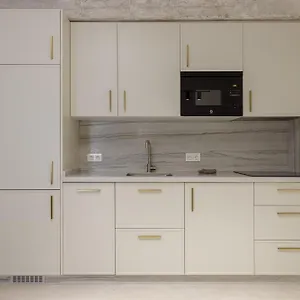  Apartment Tribuna